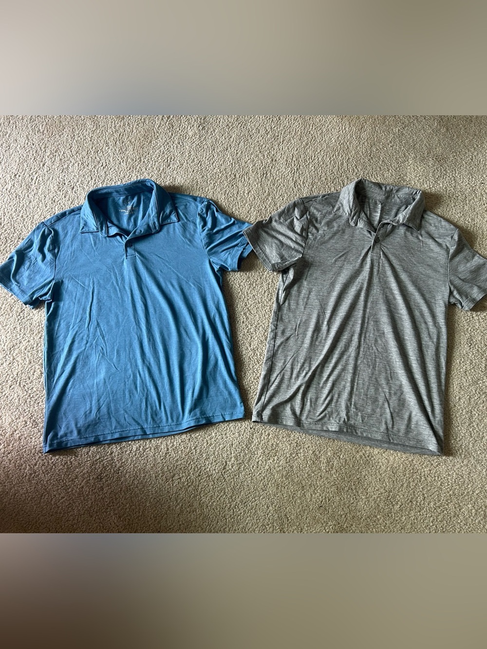 Like new Men's ultra soft Performance Polo Shirt bundle size S